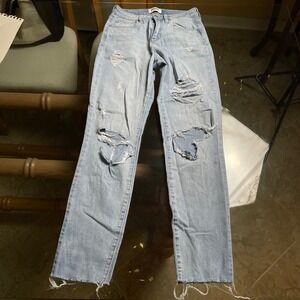 RSQ Vintage Mom Jeans Distressed Ripped Light Wash Denim Jeans Size 26‎